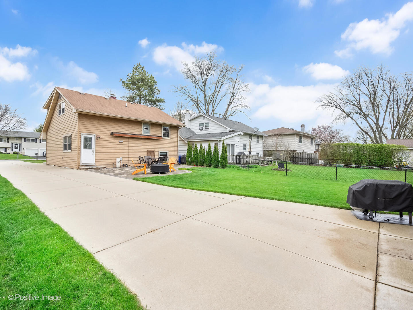 1406 E Elm Street, Wheaton, IL 60189