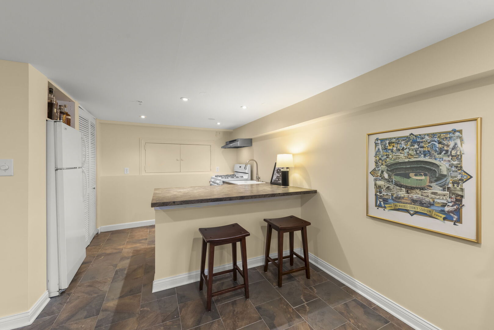 117 N Park Boulevard, Glen Ellyn, IL 60137