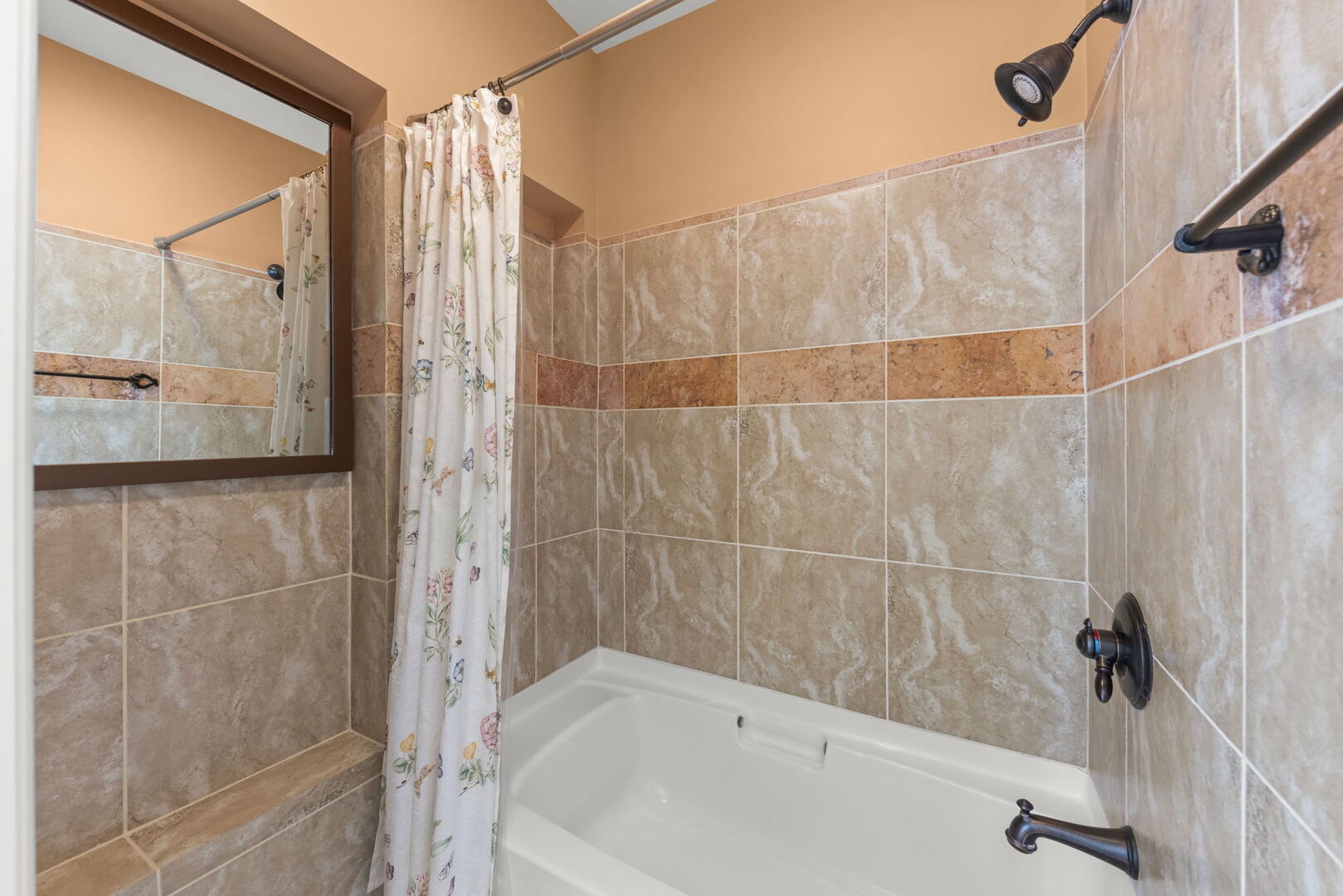 117 N Park Boulevard, Glen Ellyn, IL 60137