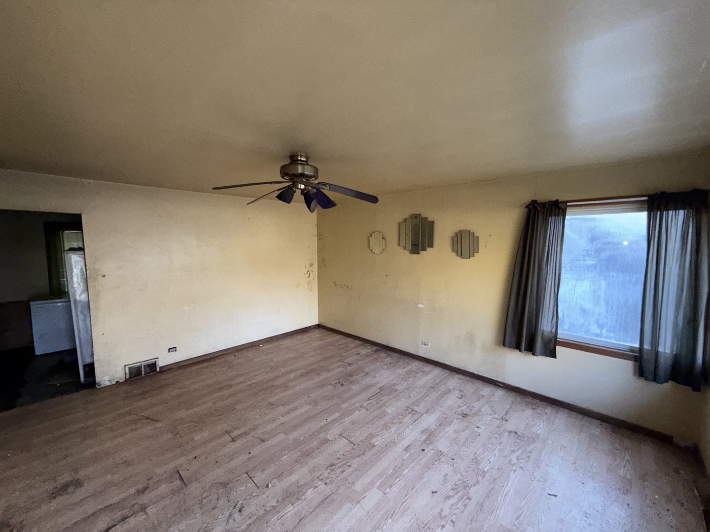 16243 Sussex Avenue, Markham, IL 60428