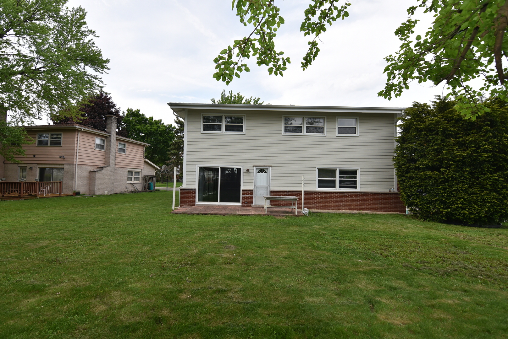 1702 N Waterman Avenue, Arlington Heights, IL 60004