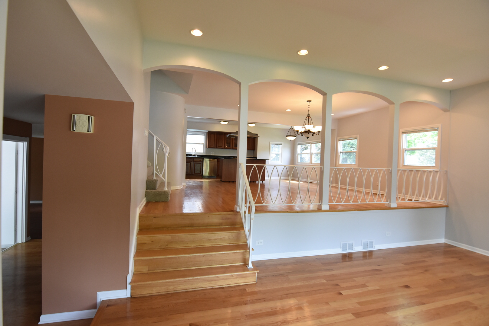 1702 N Waterman Avenue, Arlington Heights, IL 60004