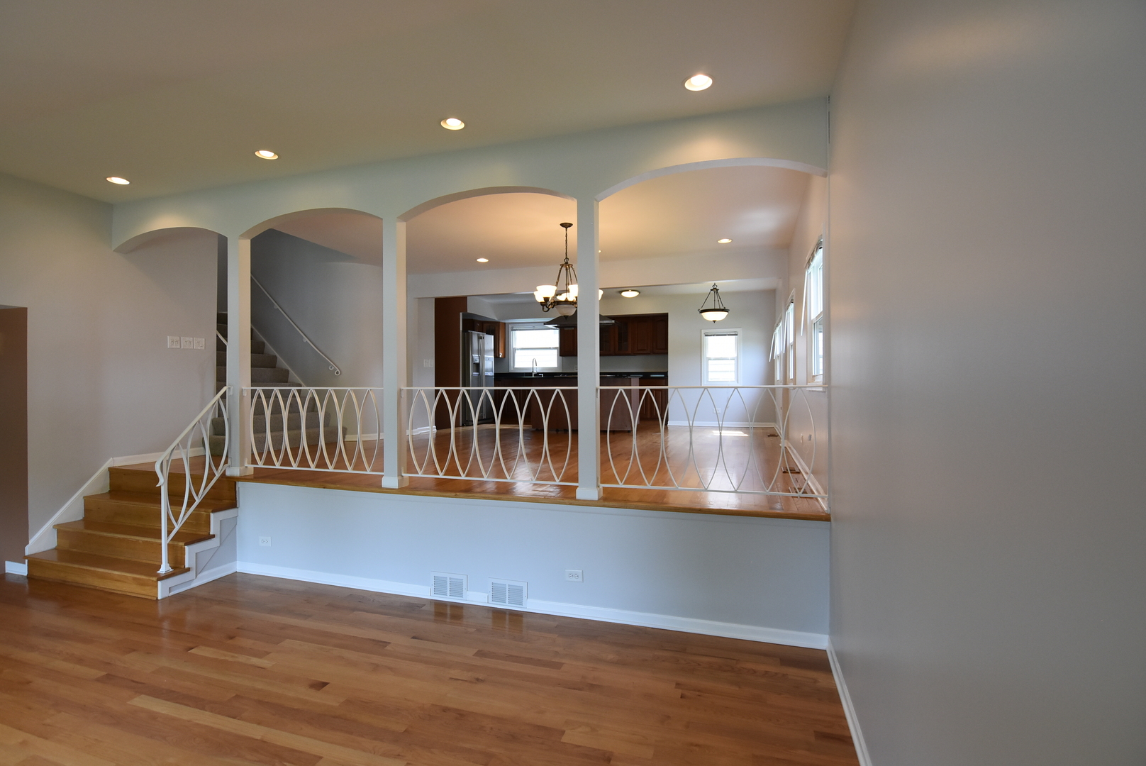 1702 N Waterman Avenue, Arlington Heights, IL 60004