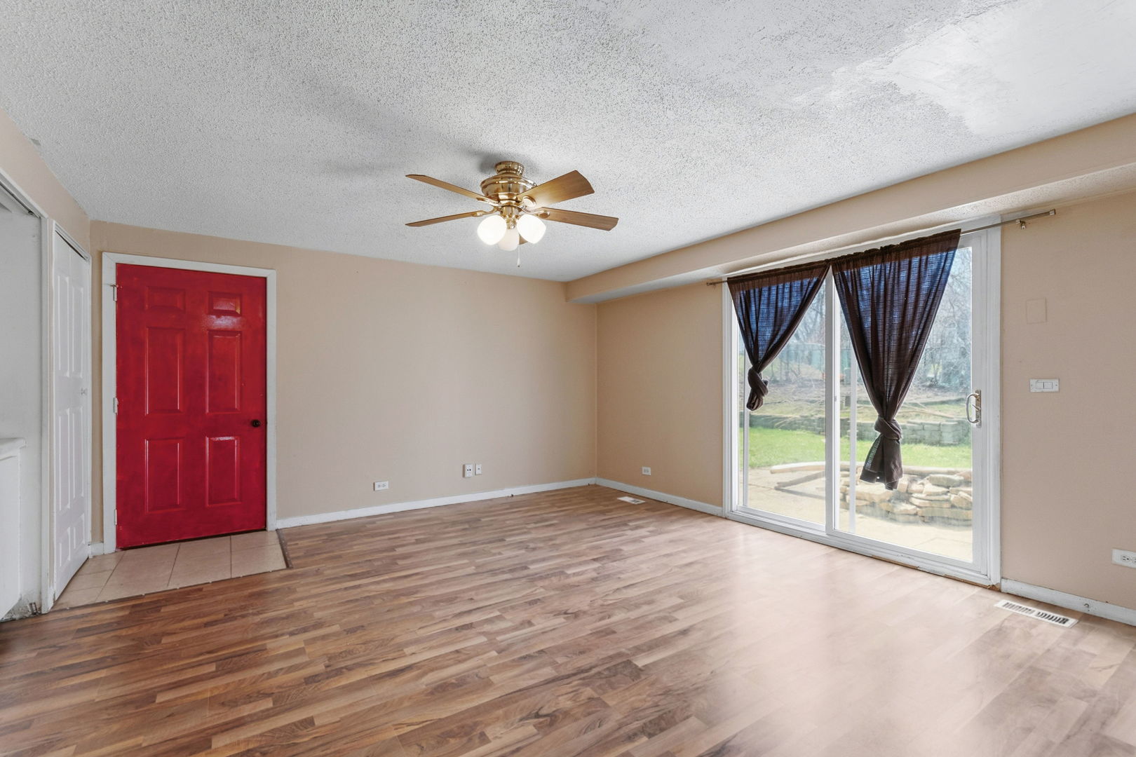 3 REVERE Court, Bolingbrook, IL 60440