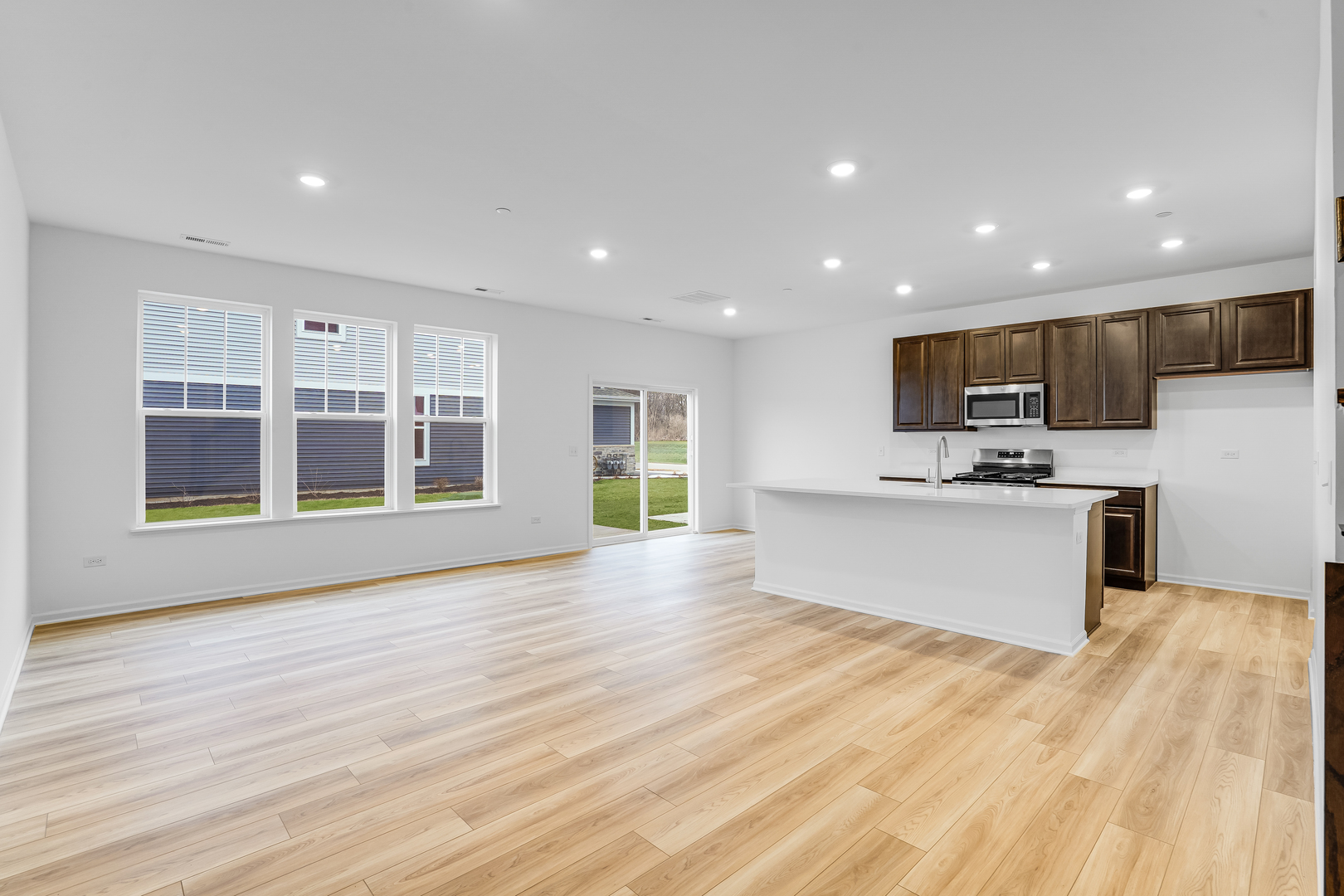 1015 Shagbark Lane, West Dundee, IL 60118