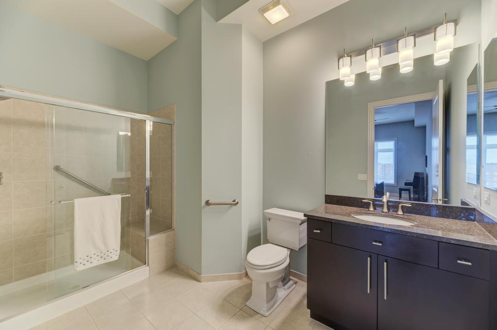 799 Graceland Avenue #506A, Des Plaines, IL 60016