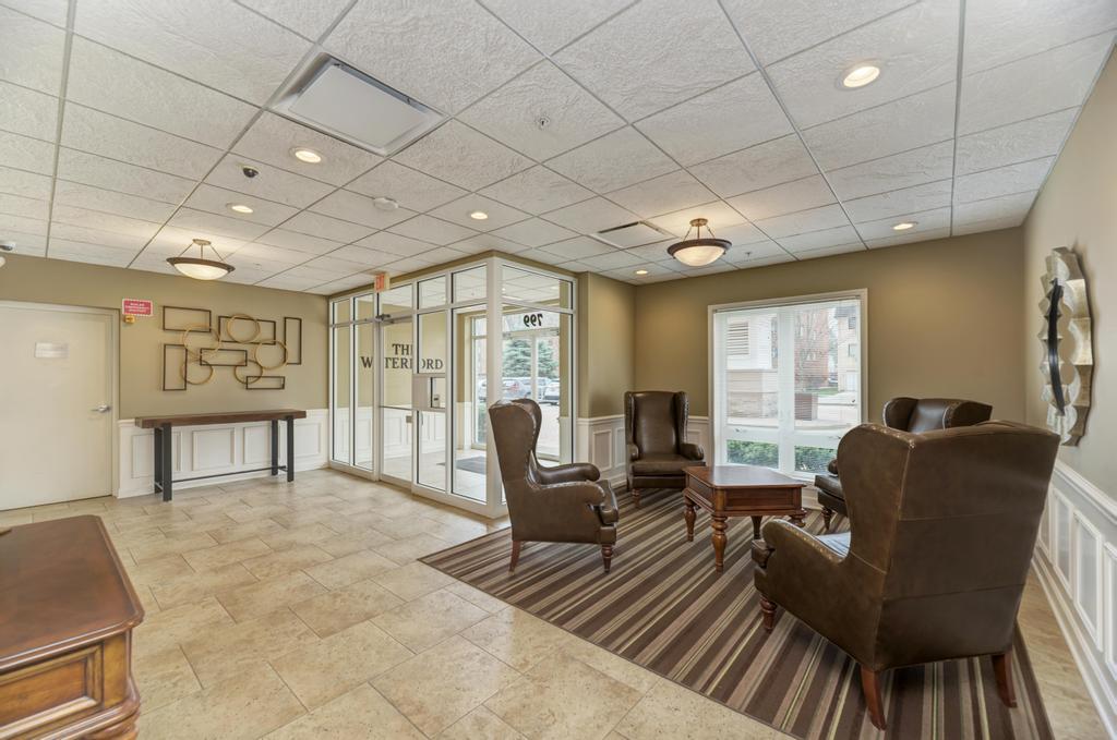 799 Graceland Avenue #506A, Des Plaines, IL 60016