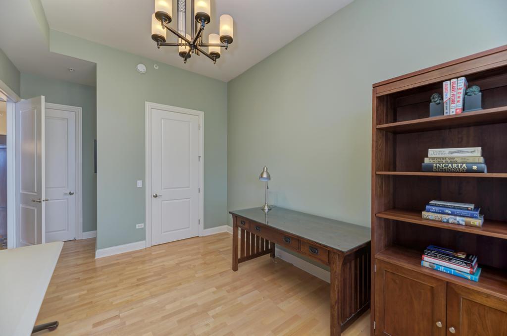 799 Graceland Avenue #506A, Des Plaines, IL 60016