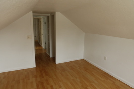 2003 Nebraska Road, Rockford, IL 61108