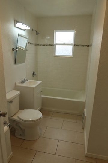 2003 Nebraska Road, Rockford, IL 61108