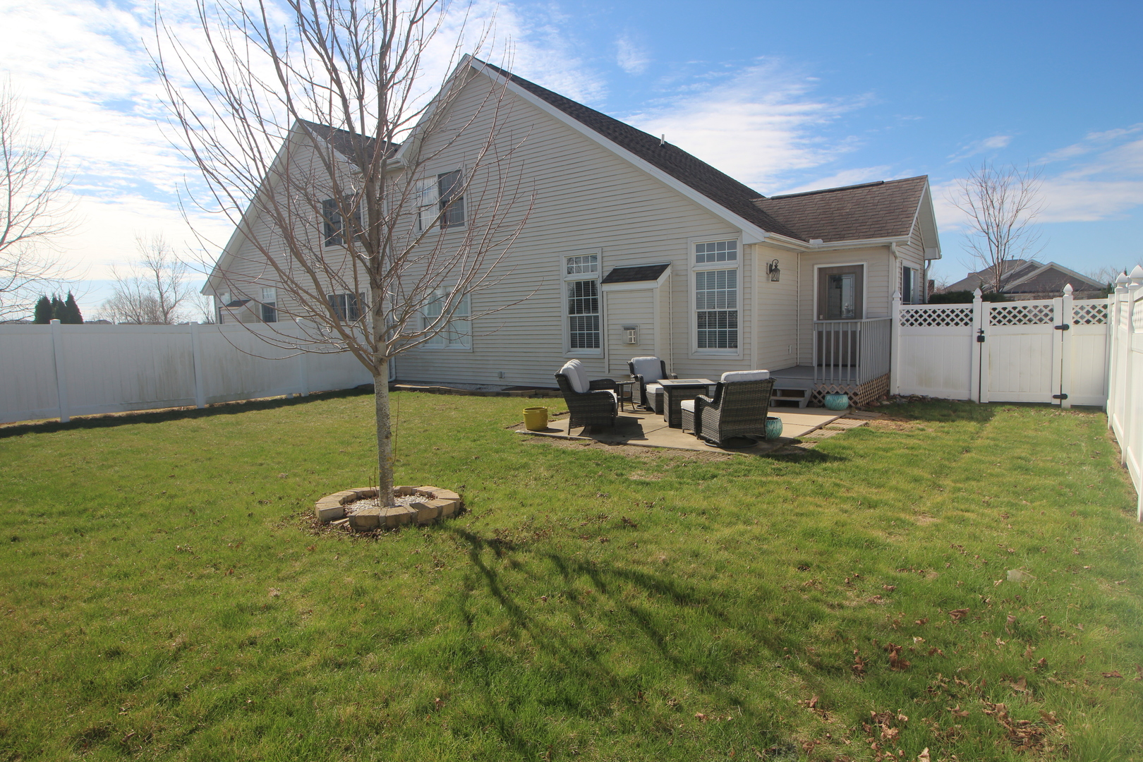 728 Kristin Drive, Normal, IL 61761
