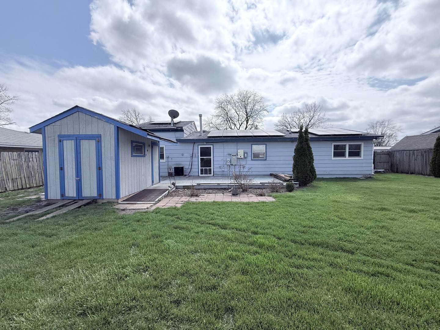 34W836 N James Drive, St. Charles, IL 60174