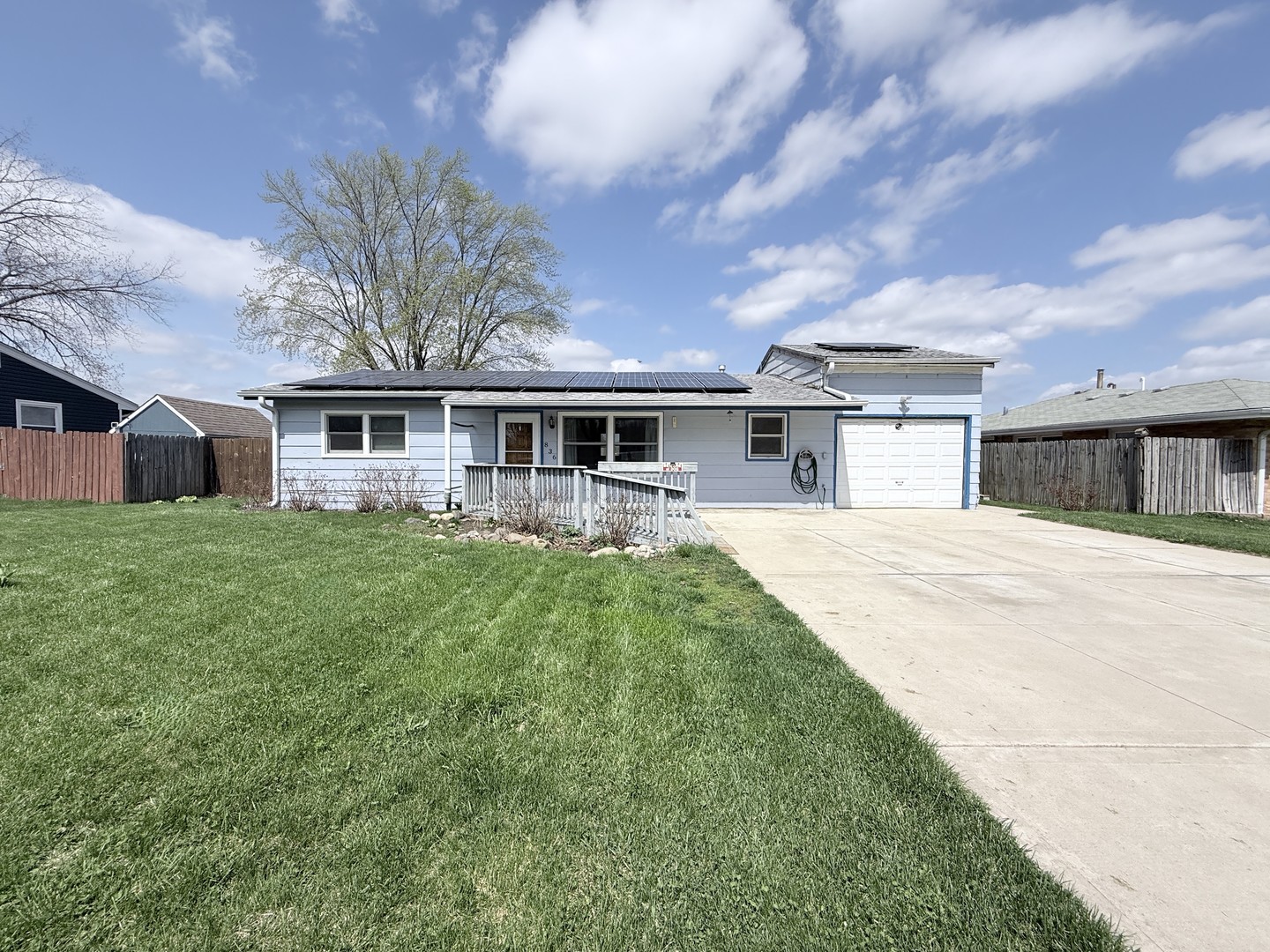 34W836 N James Drive, St. Charles, IL 60174