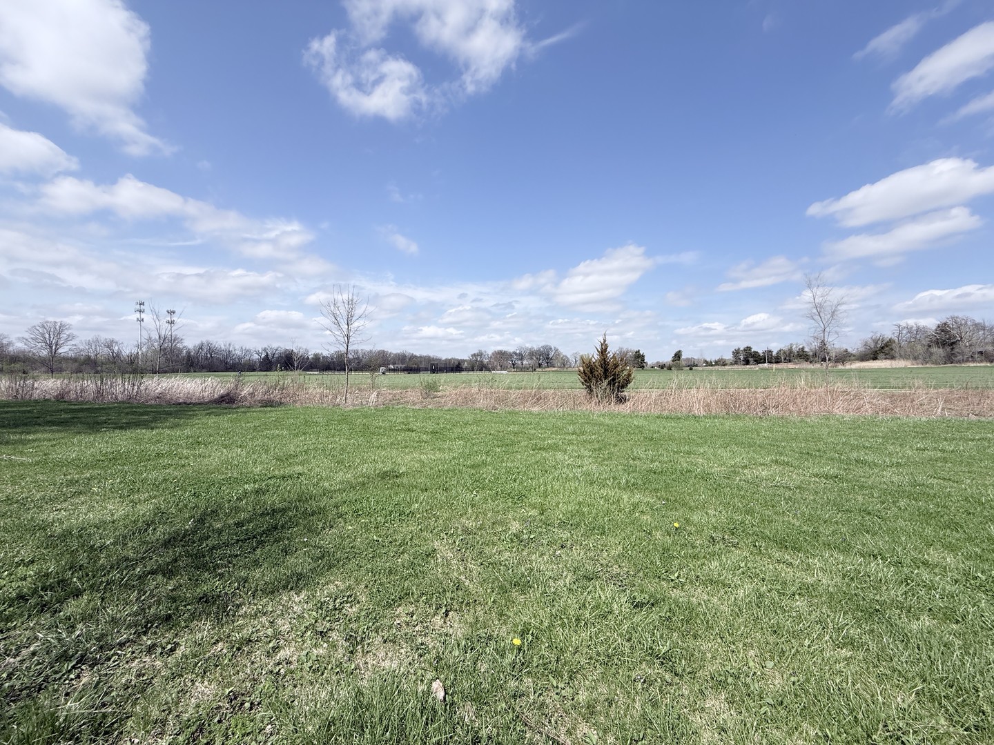 34W836 N James Drive, St. Charles, IL 60174