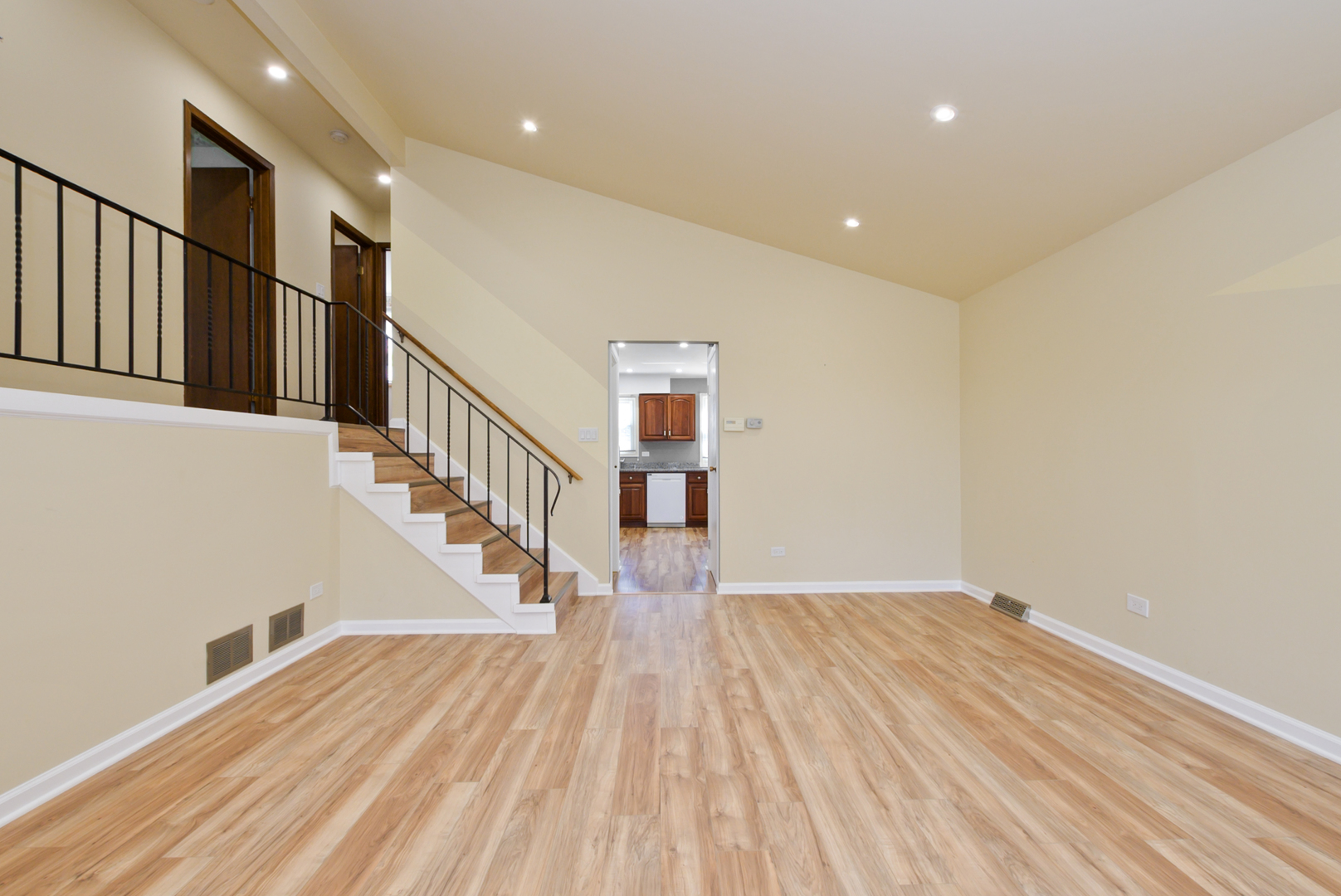 18031 65th Avenue, Tinley Park, IL 60477