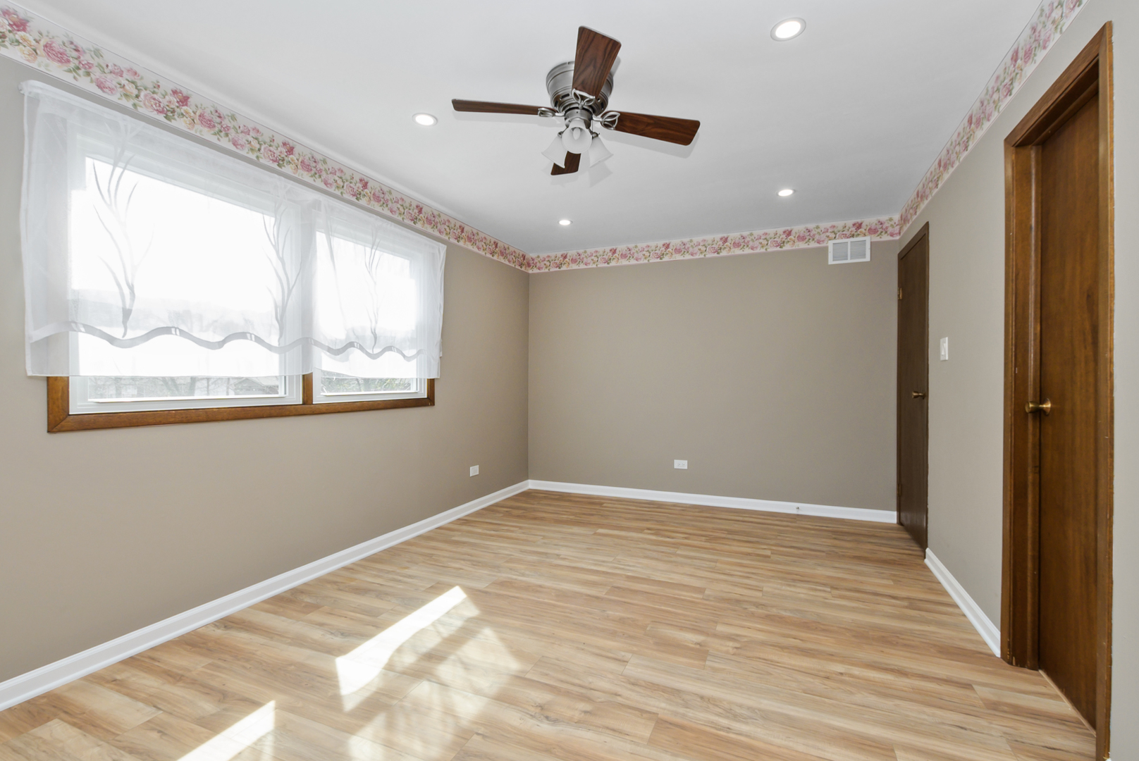 18031 65th Avenue, Tinley Park, IL 60477