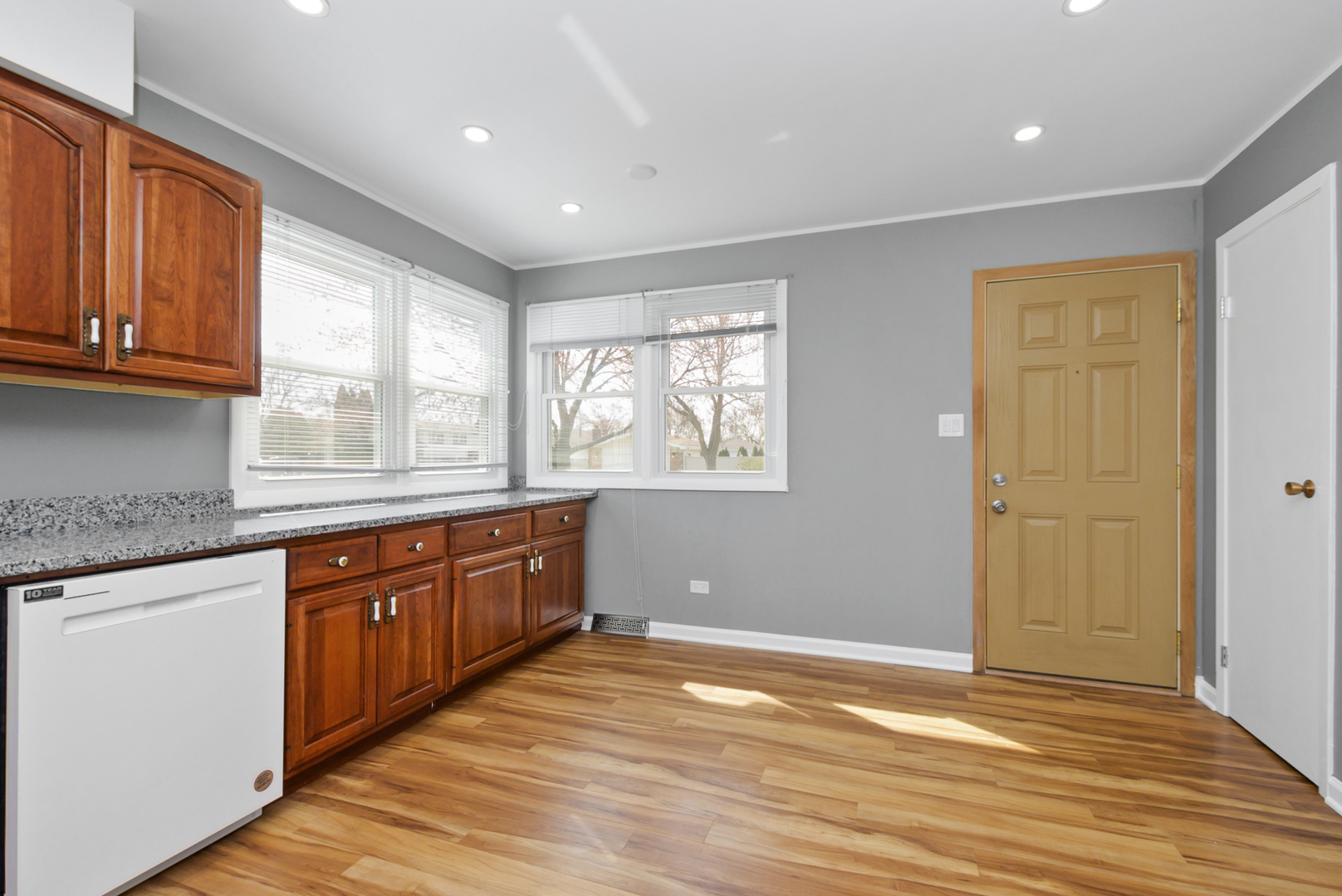 18031 65th Avenue, Tinley Park, IL 60477