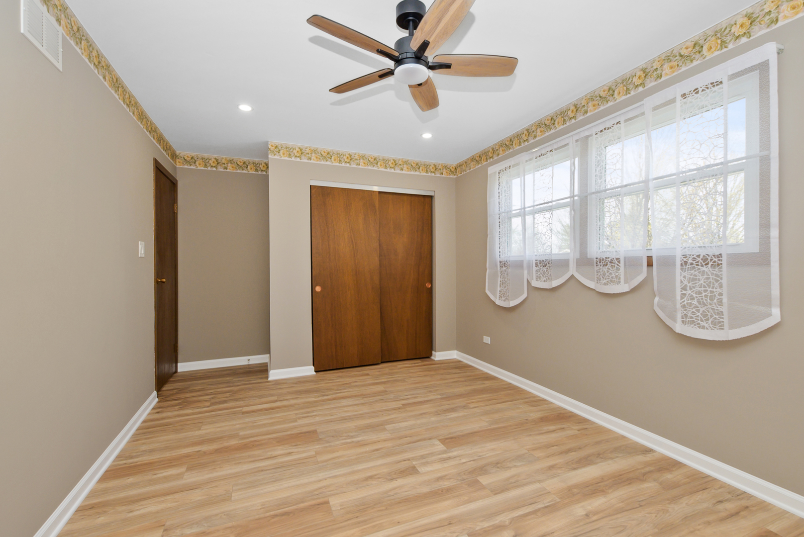 18031 65th Avenue, Tinley Park, IL 60477