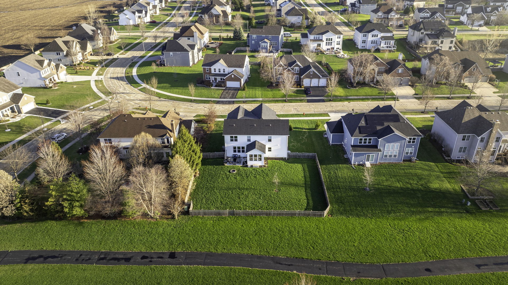 13008 Timber Wood Circle, Plainfield, IL 60585