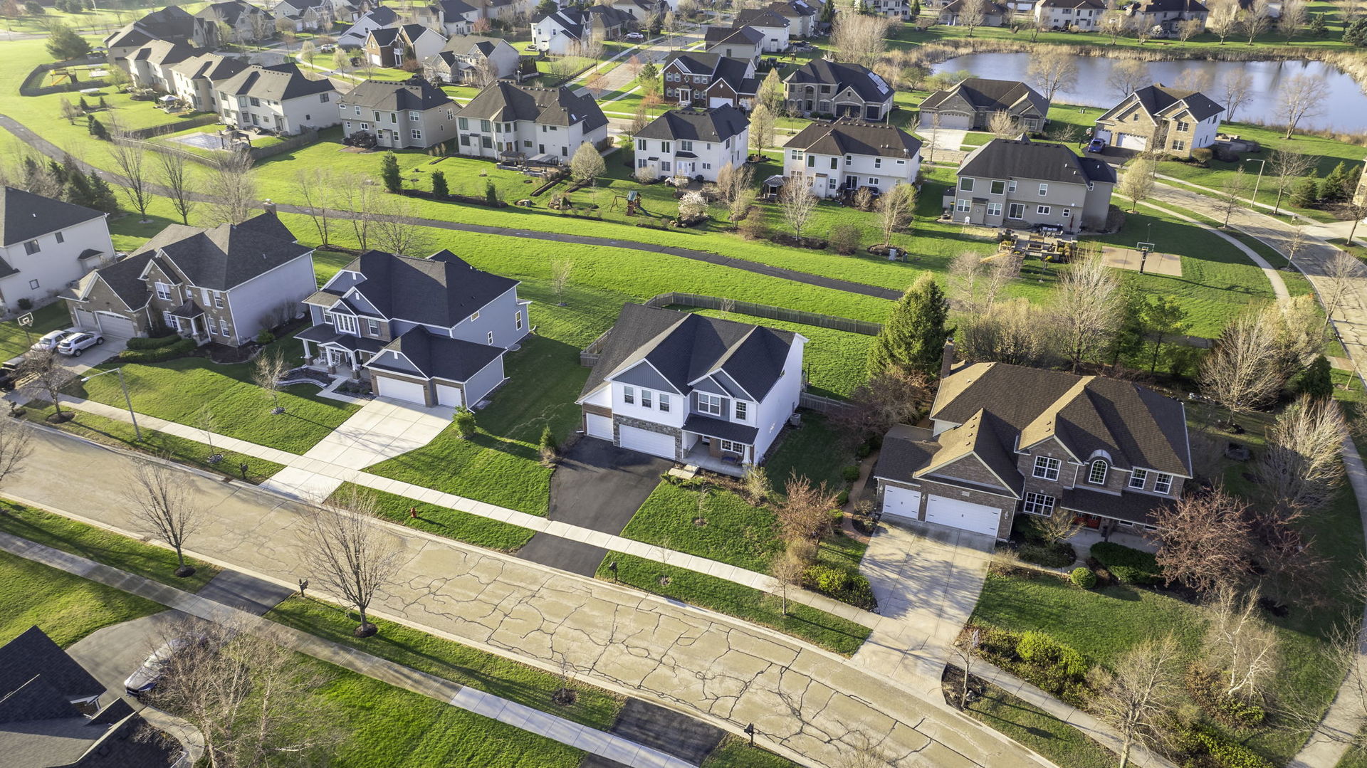 13008 Timber Wood Circle, Plainfield, IL 60585