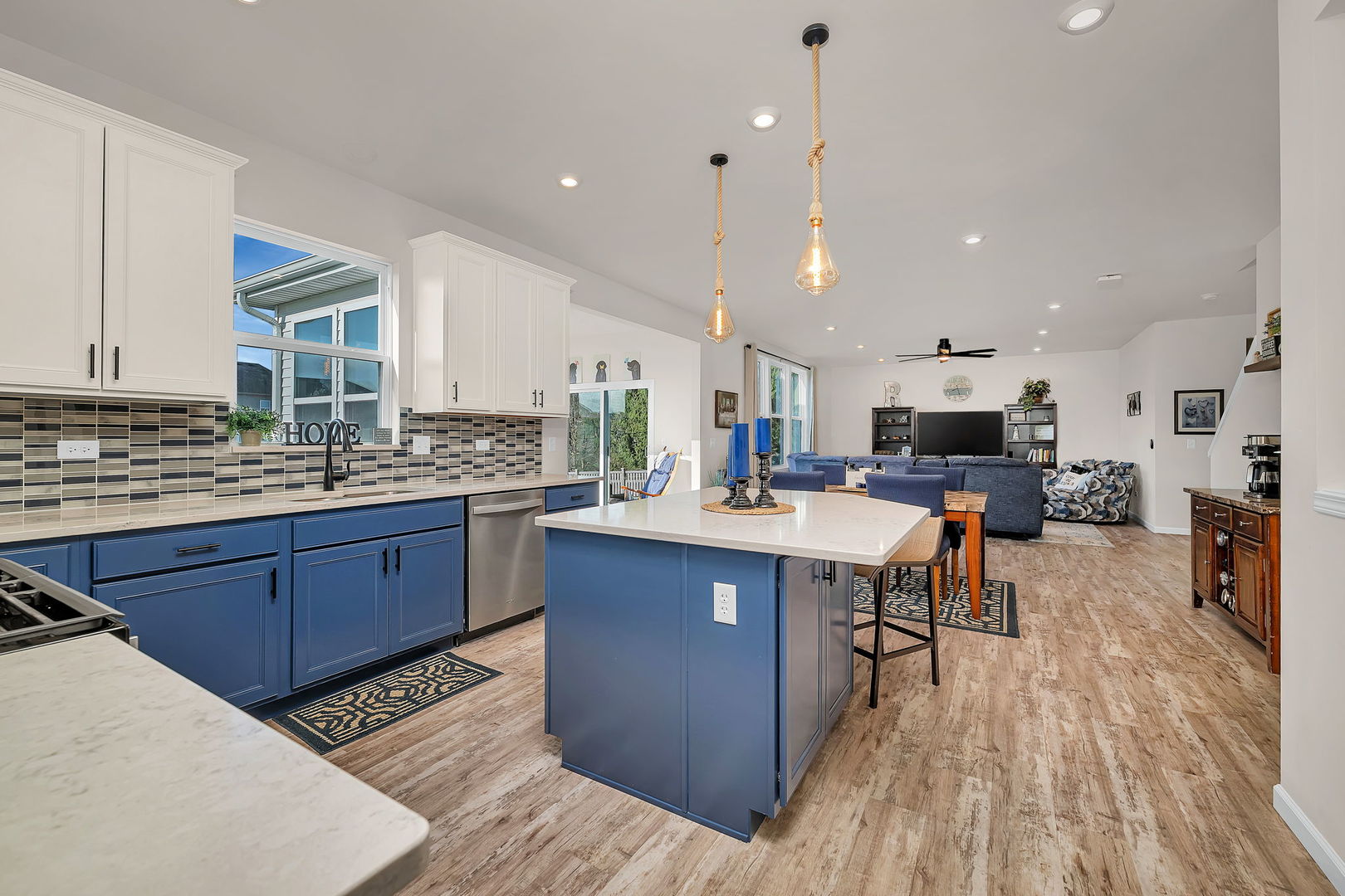 13008 Timber Wood Circle, Plainfield, IL 60585