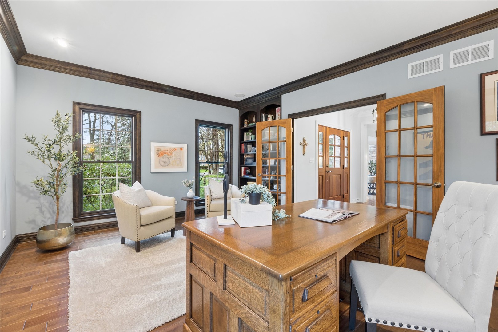 504 Pin Oak Court, St. Charles, IL 60174