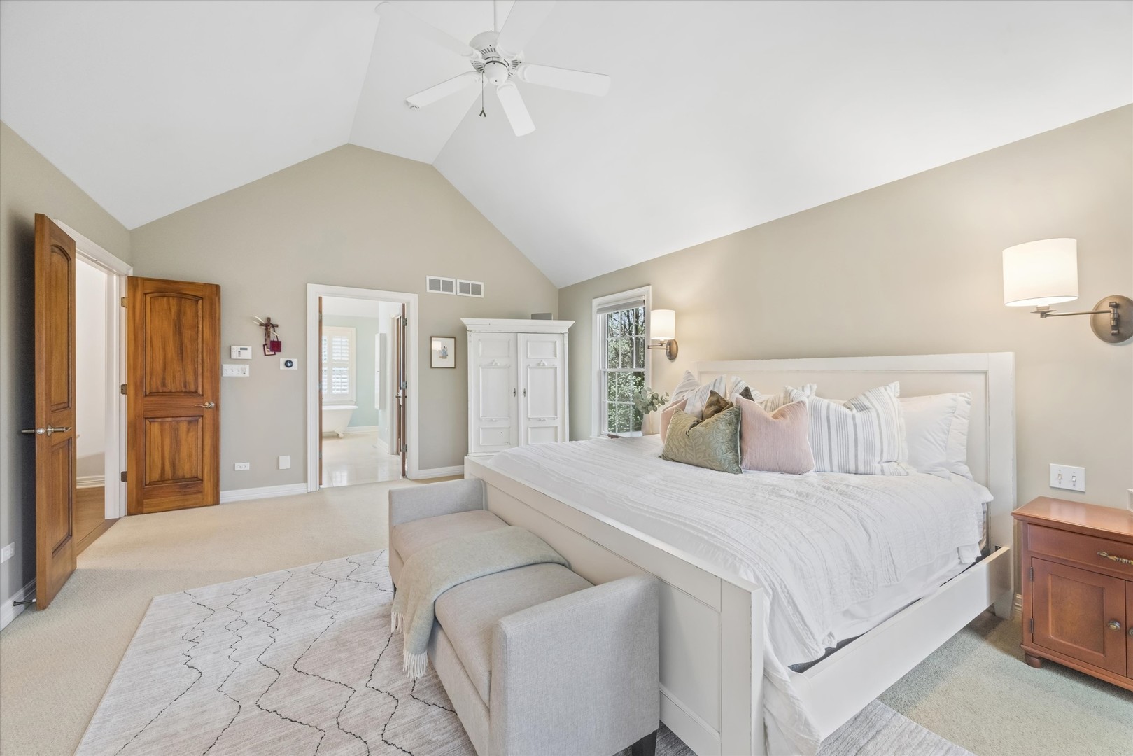 504 Pin Oak Court, St. Charles, IL 60174