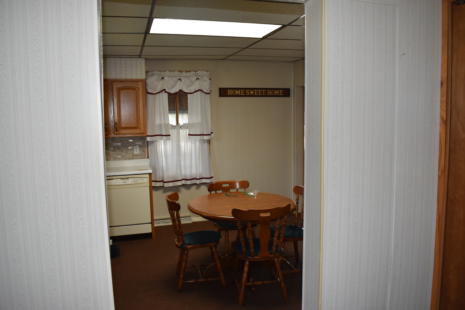 208 S Jefferson Street, Flanagan, IL 61740