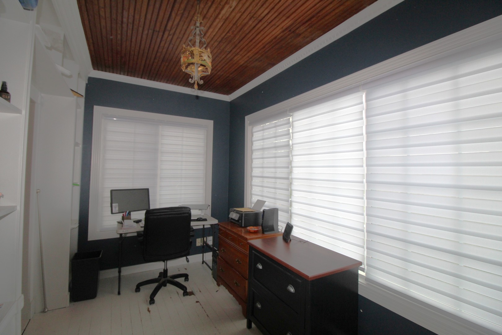 111 Manor Avenue, Fox Lake, IL 60020