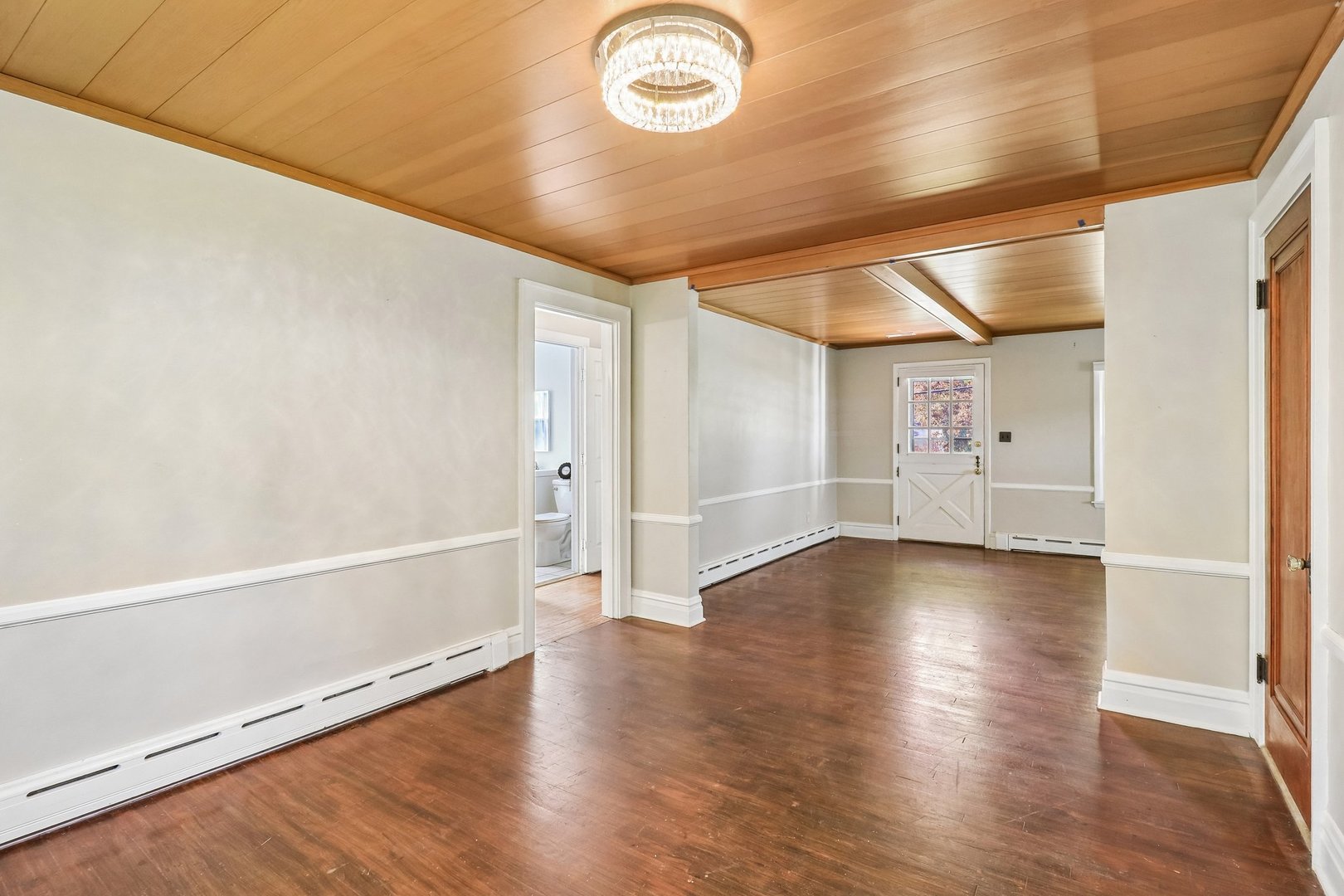 3908 W Kane Avenue, McHenry, IL 60050