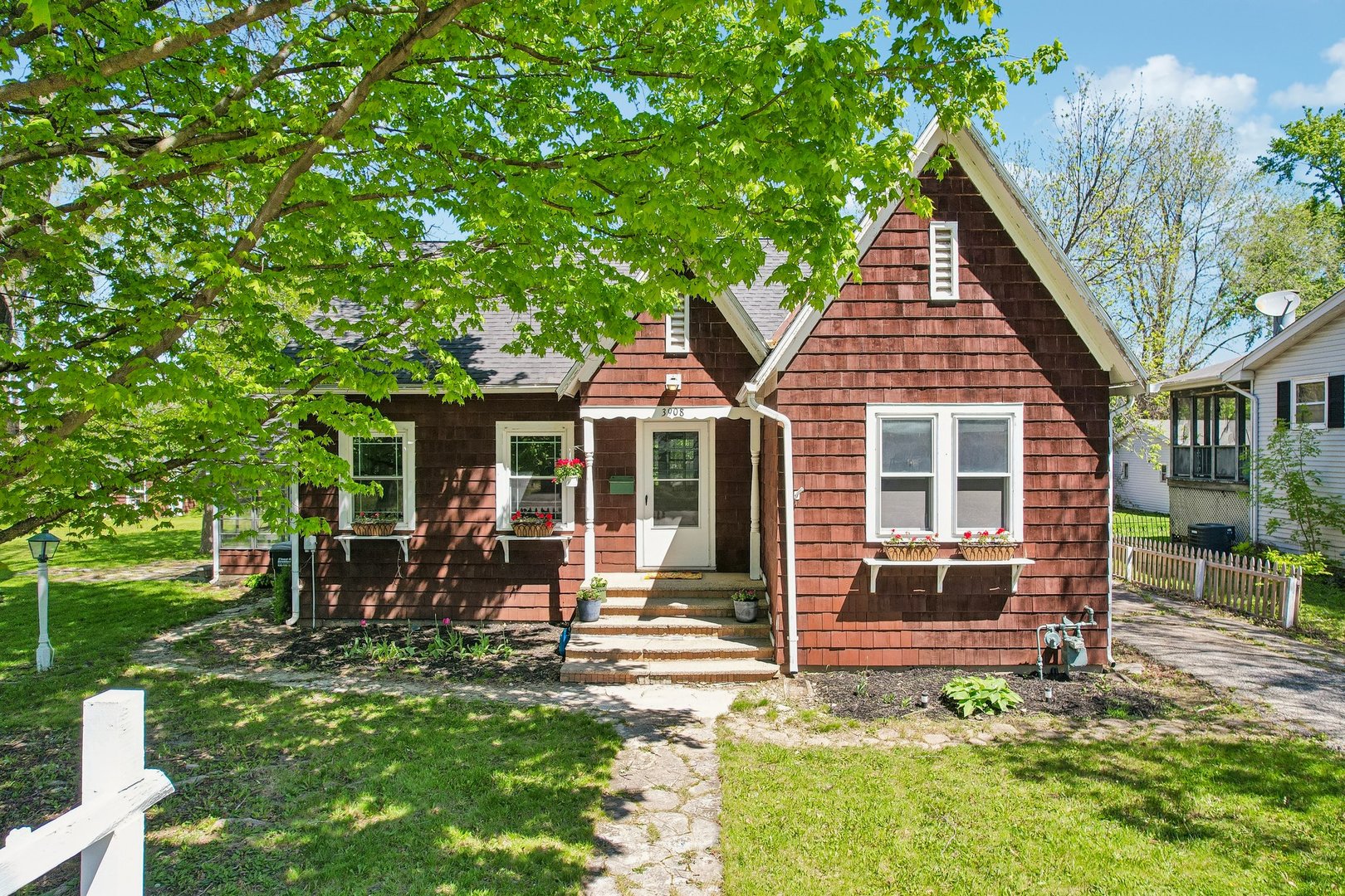 3908 W Kane Avenue, McHenry, IL 60050