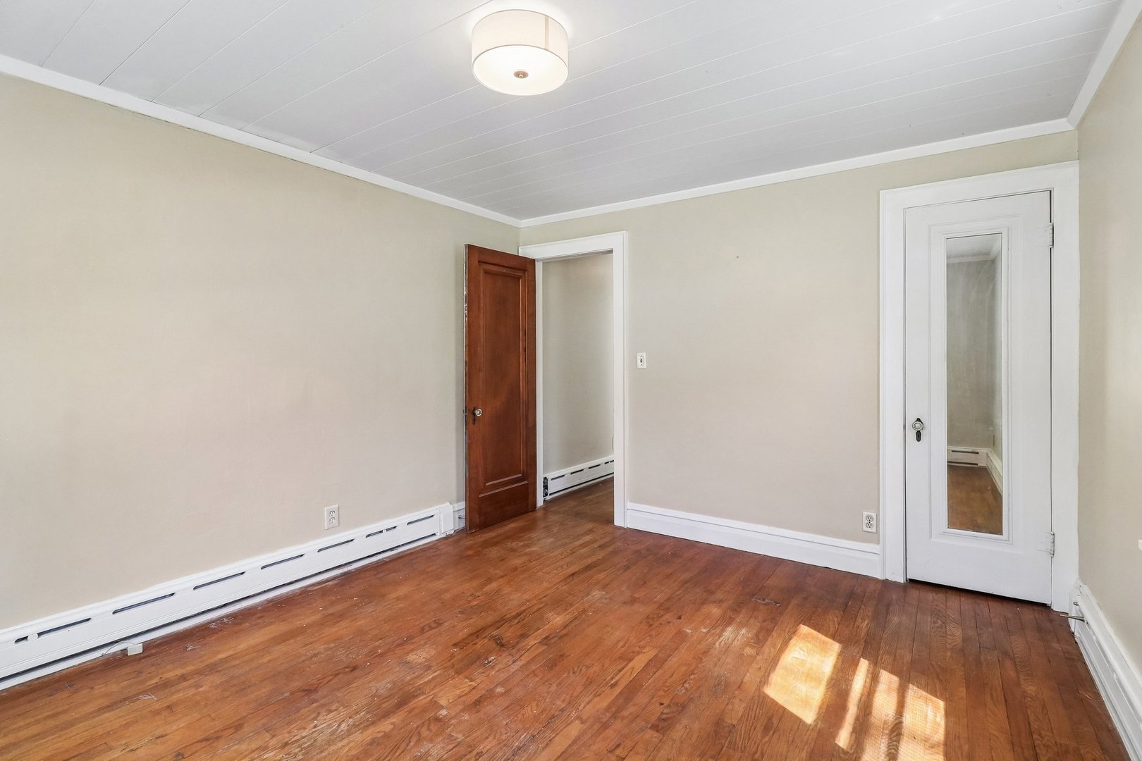 3908 W Kane Avenue, McHenry, IL 60050
