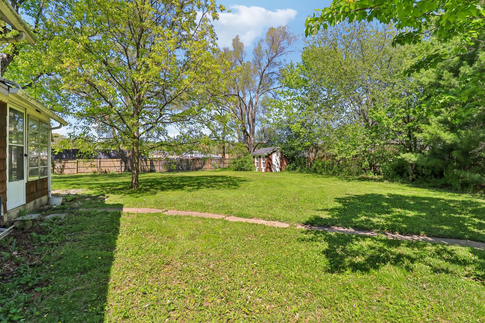 3908 W Kane Avenue, McHenry, IL 60050