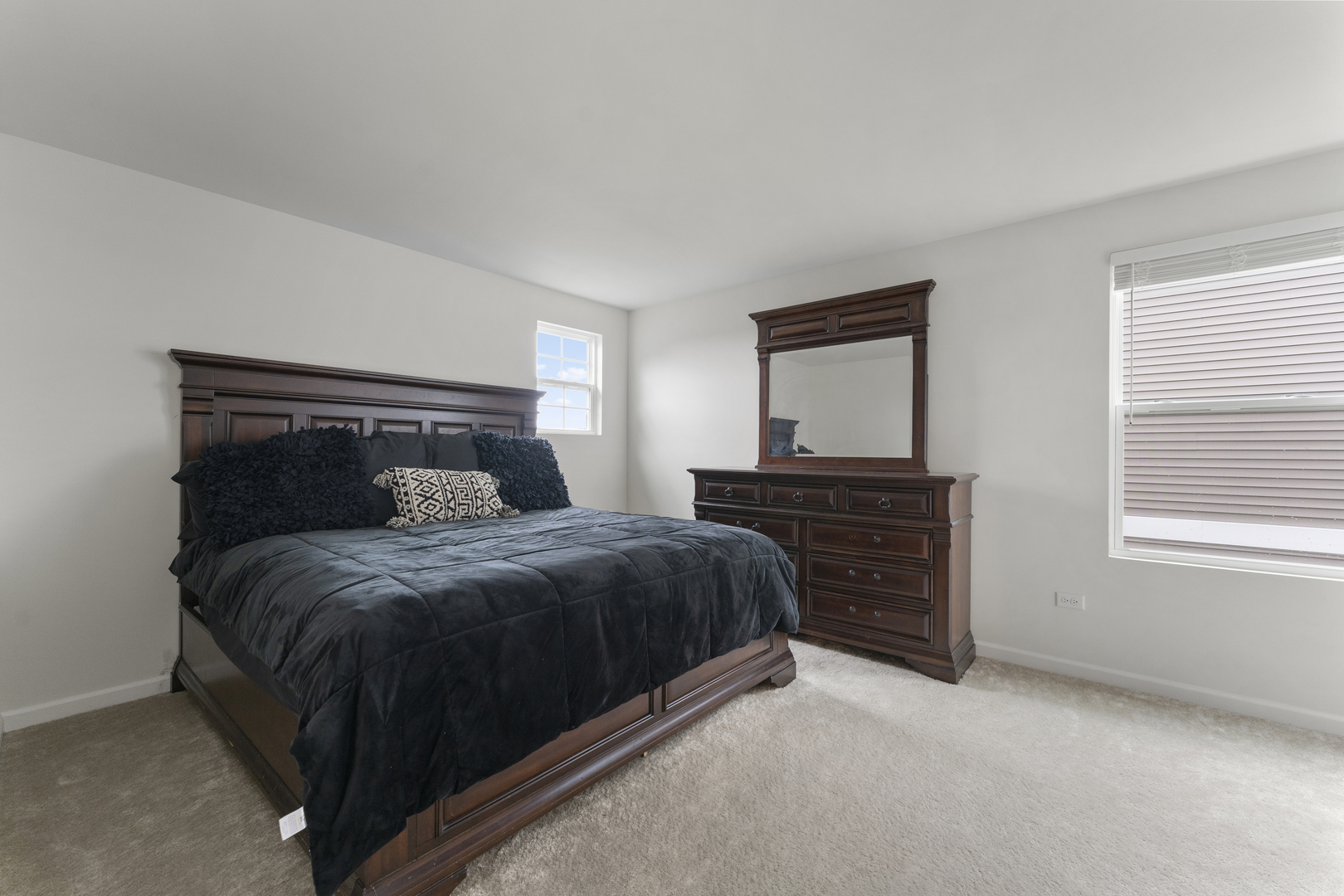 1017 Kessler Drive, Mundelein, IL 60060