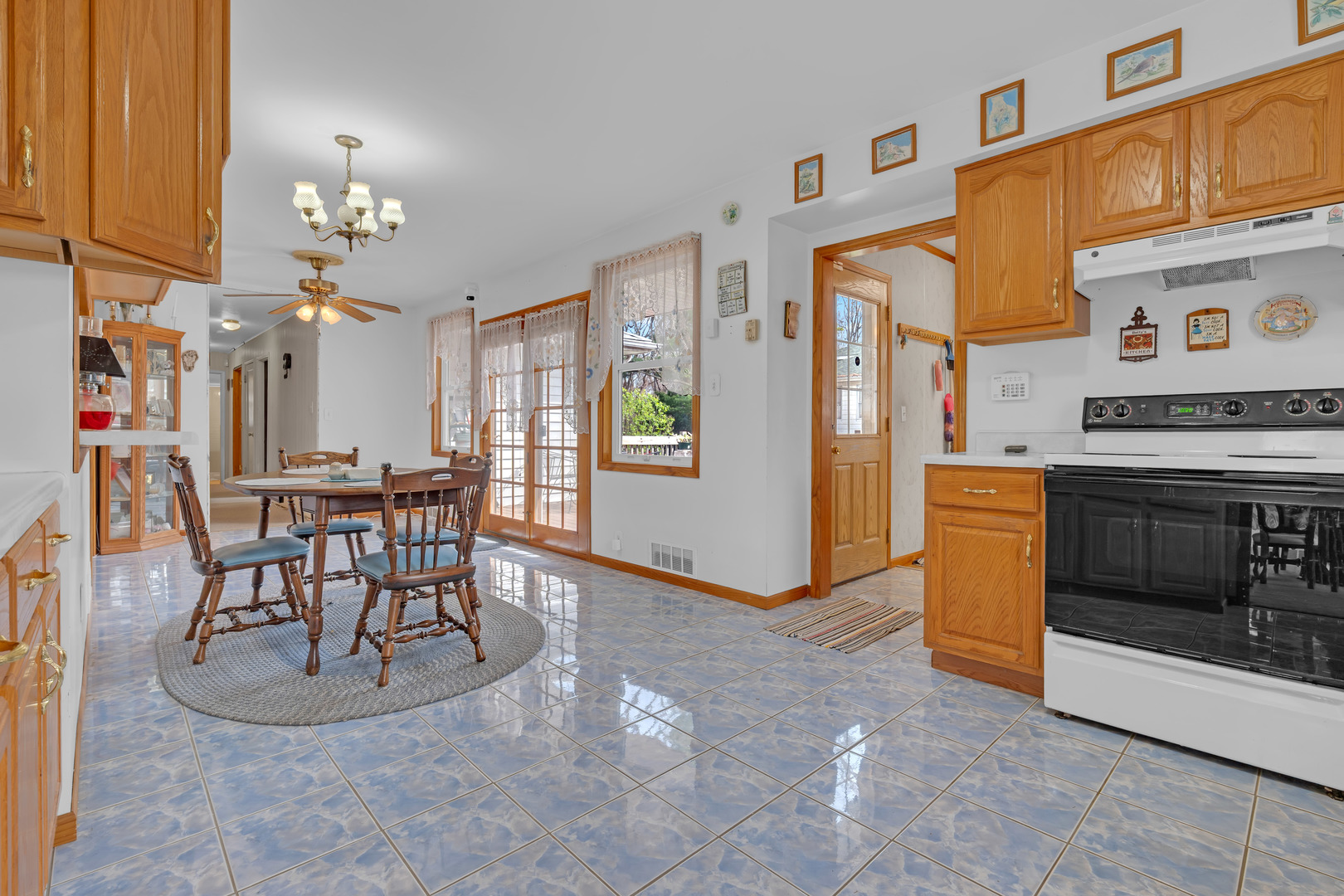 2 Davison Street, Joliet, IL 60433