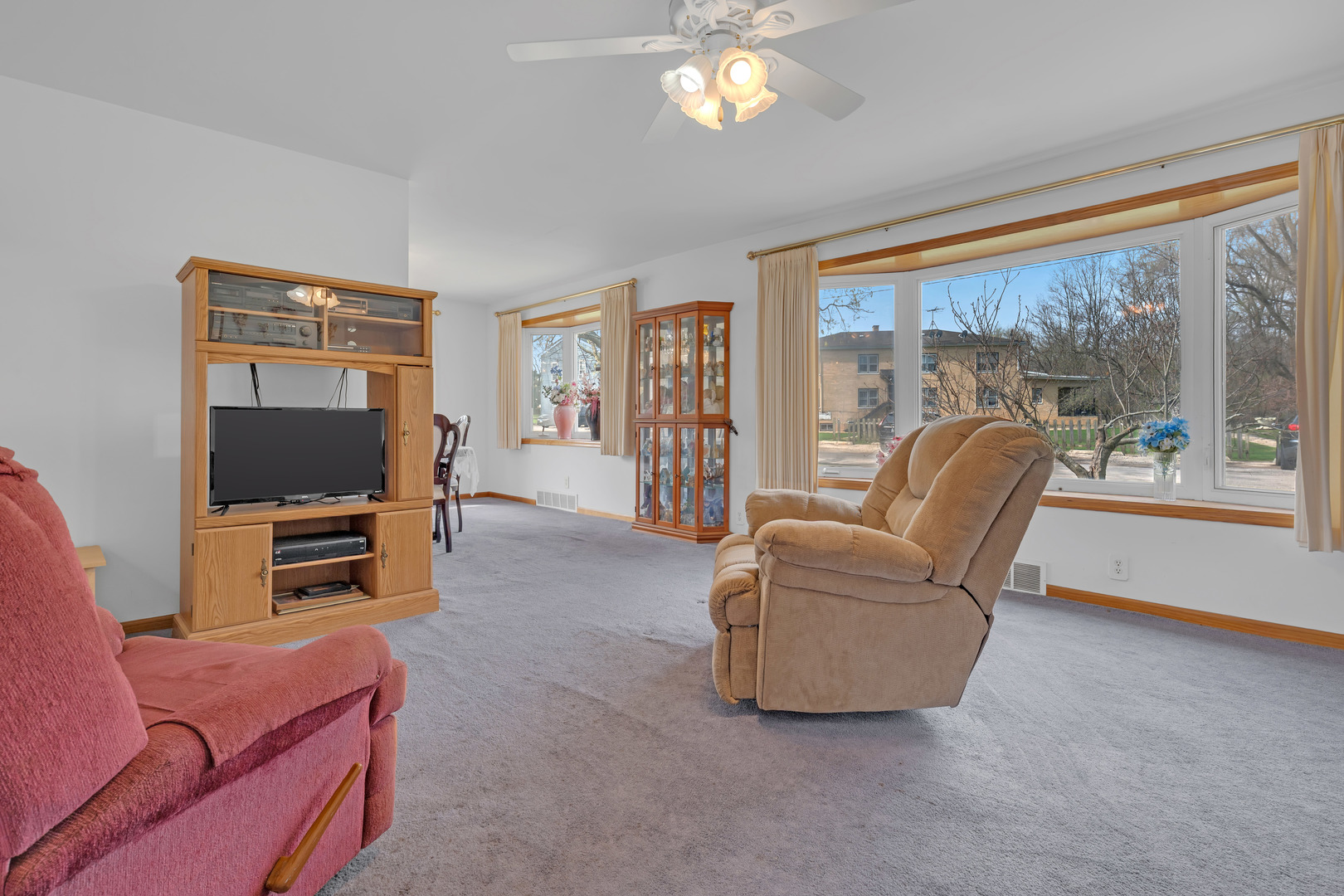 2 Davison Street, Joliet, IL 60433