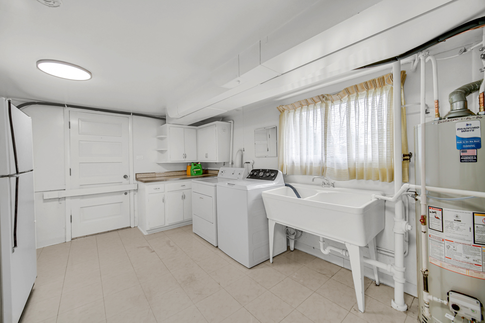 10916 Kingston Street, Westchester, IL 60154