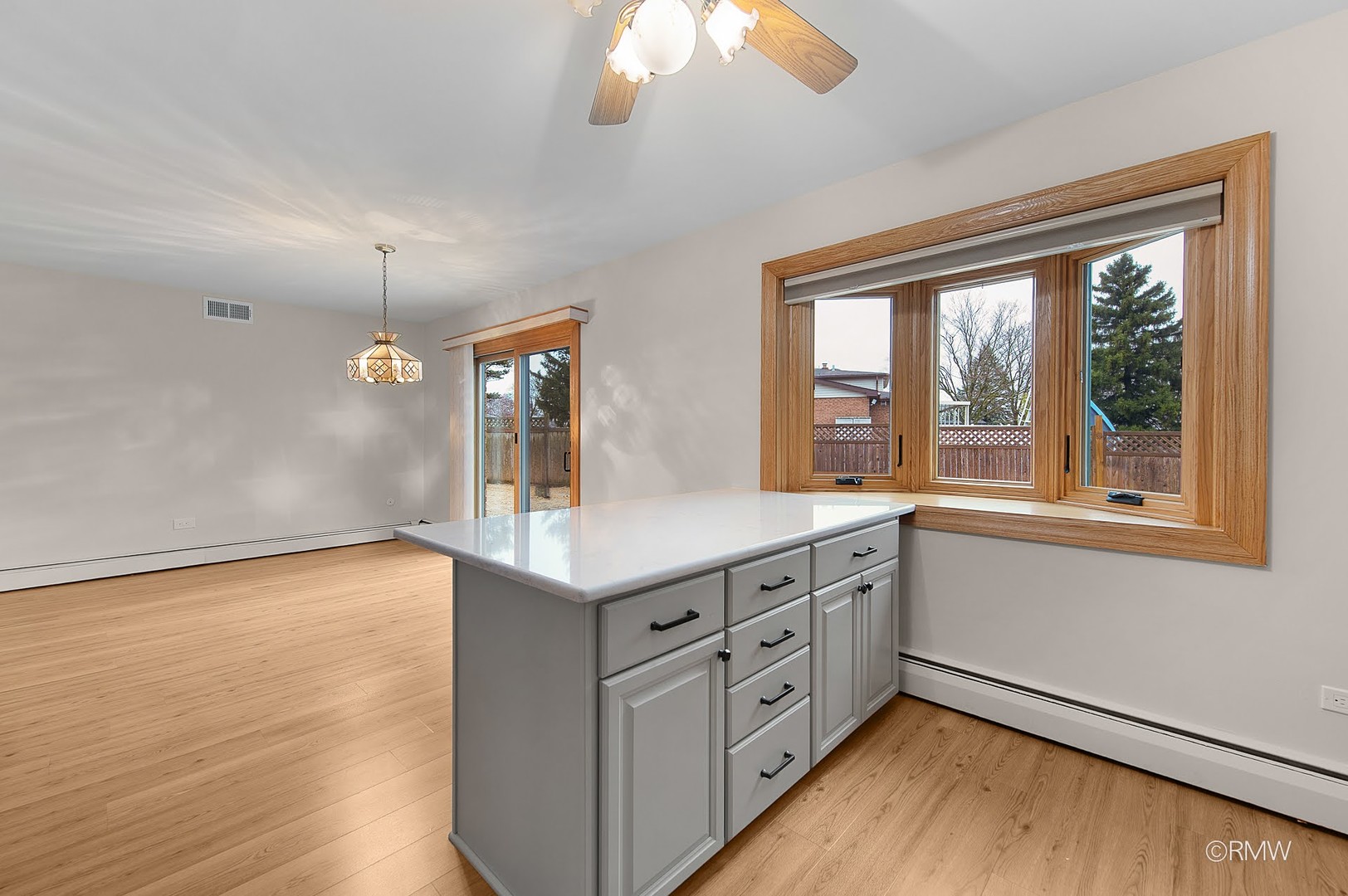 21W301 Par Lane, Itasca, IL 60143