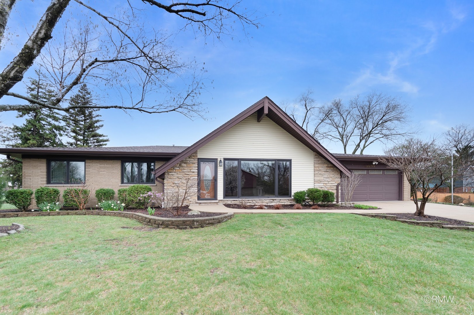 21W301 Par Lane, Itasca, IL 60143