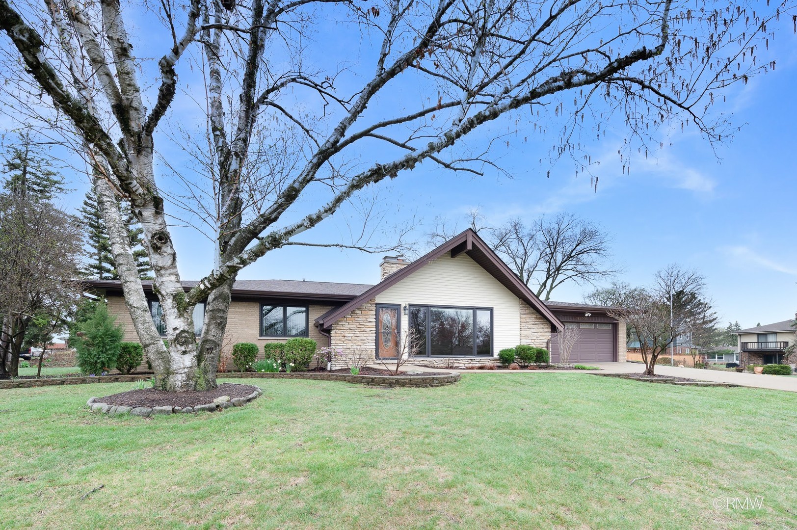 21W301 Par Lane, Itasca, IL 60143