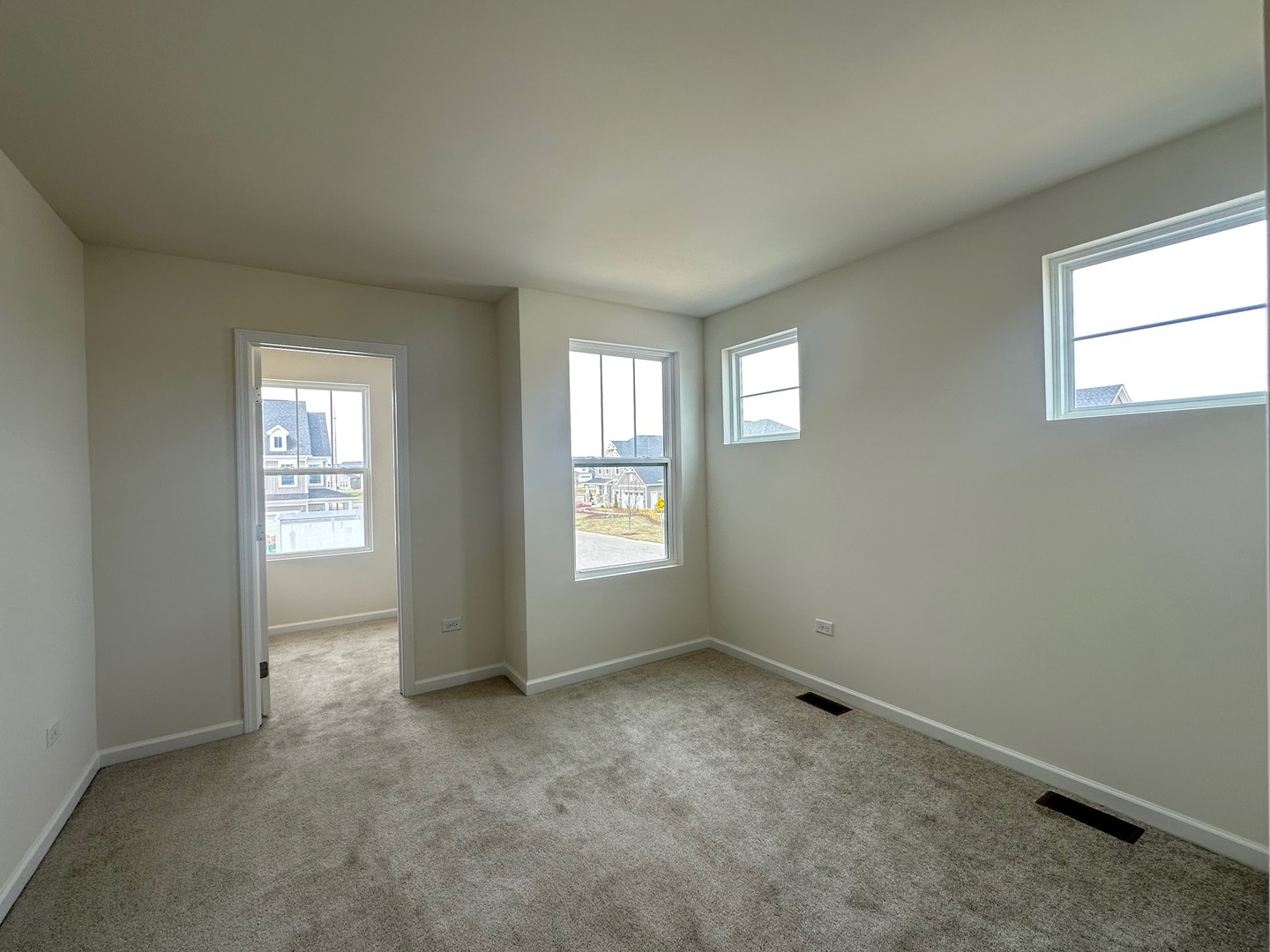 2320 Horseshoe Circles, Naperville, IL 60564