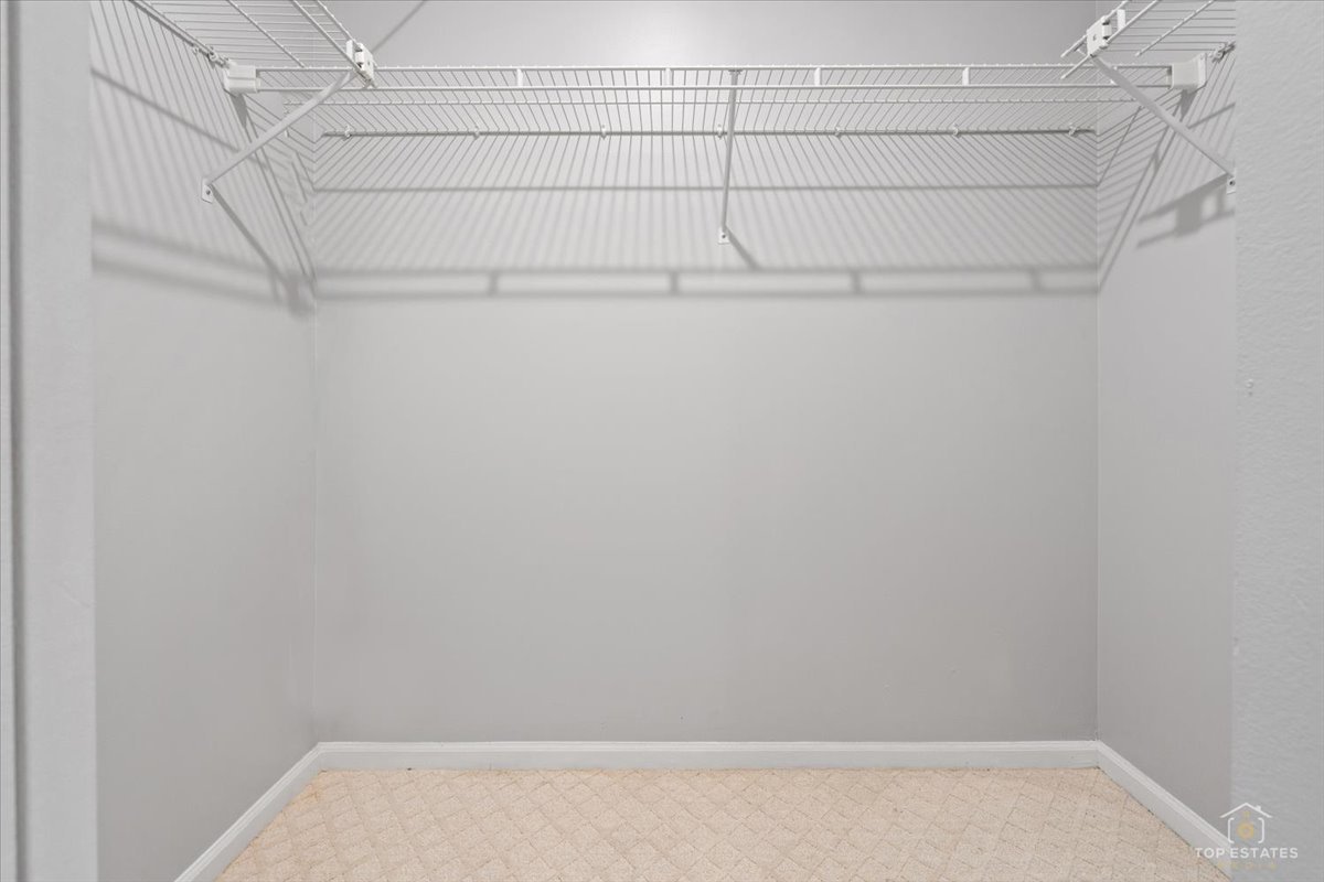 1606 W ORCHARD Place #1606, Arlington Heights, IL 60005