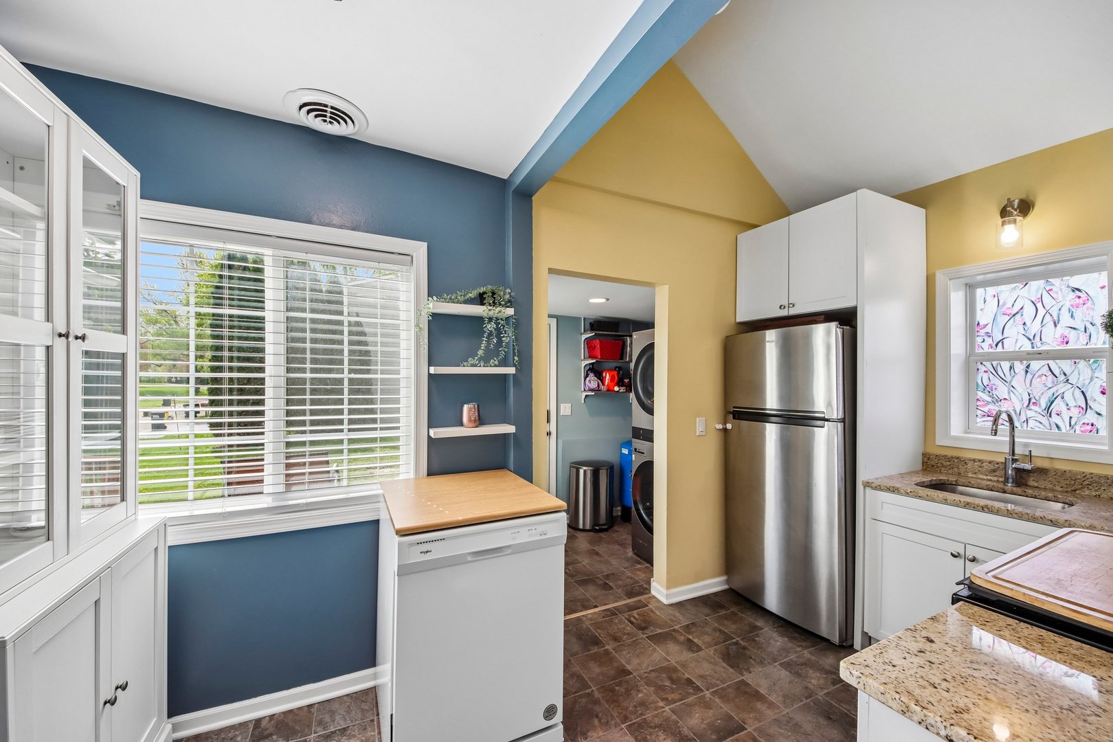 316 Lily Lane, Lakemoor, IL 60051