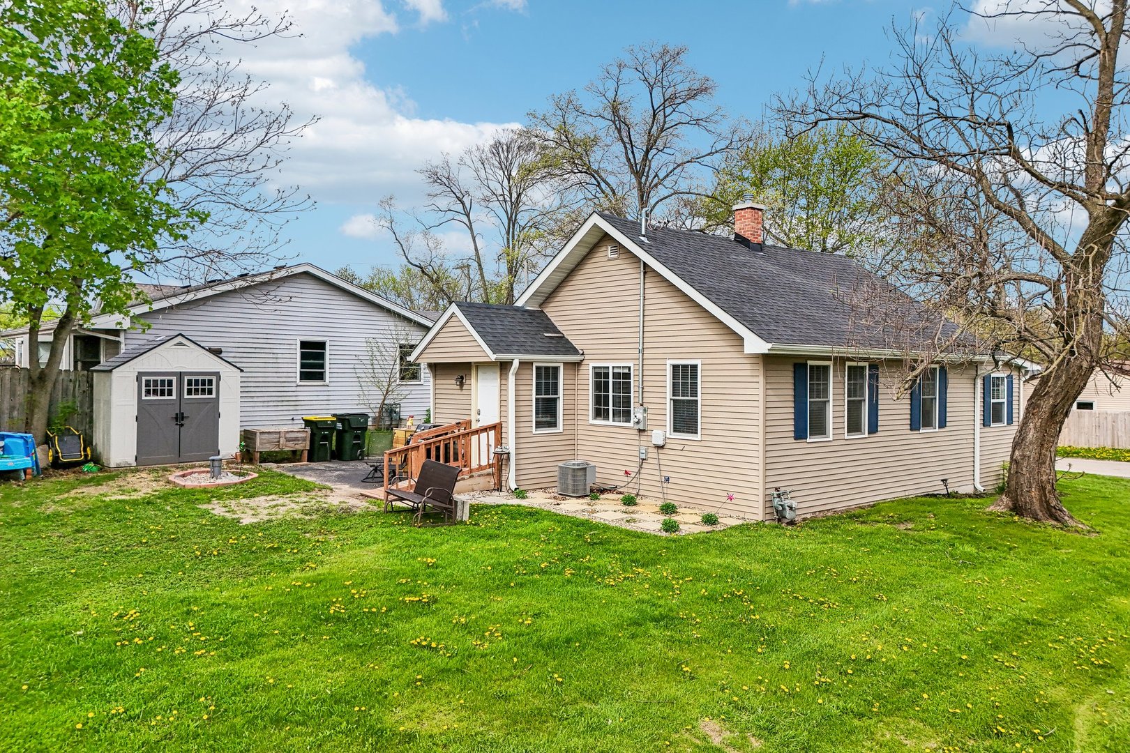 316 Lily Lane, Lakemoor, IL 60051