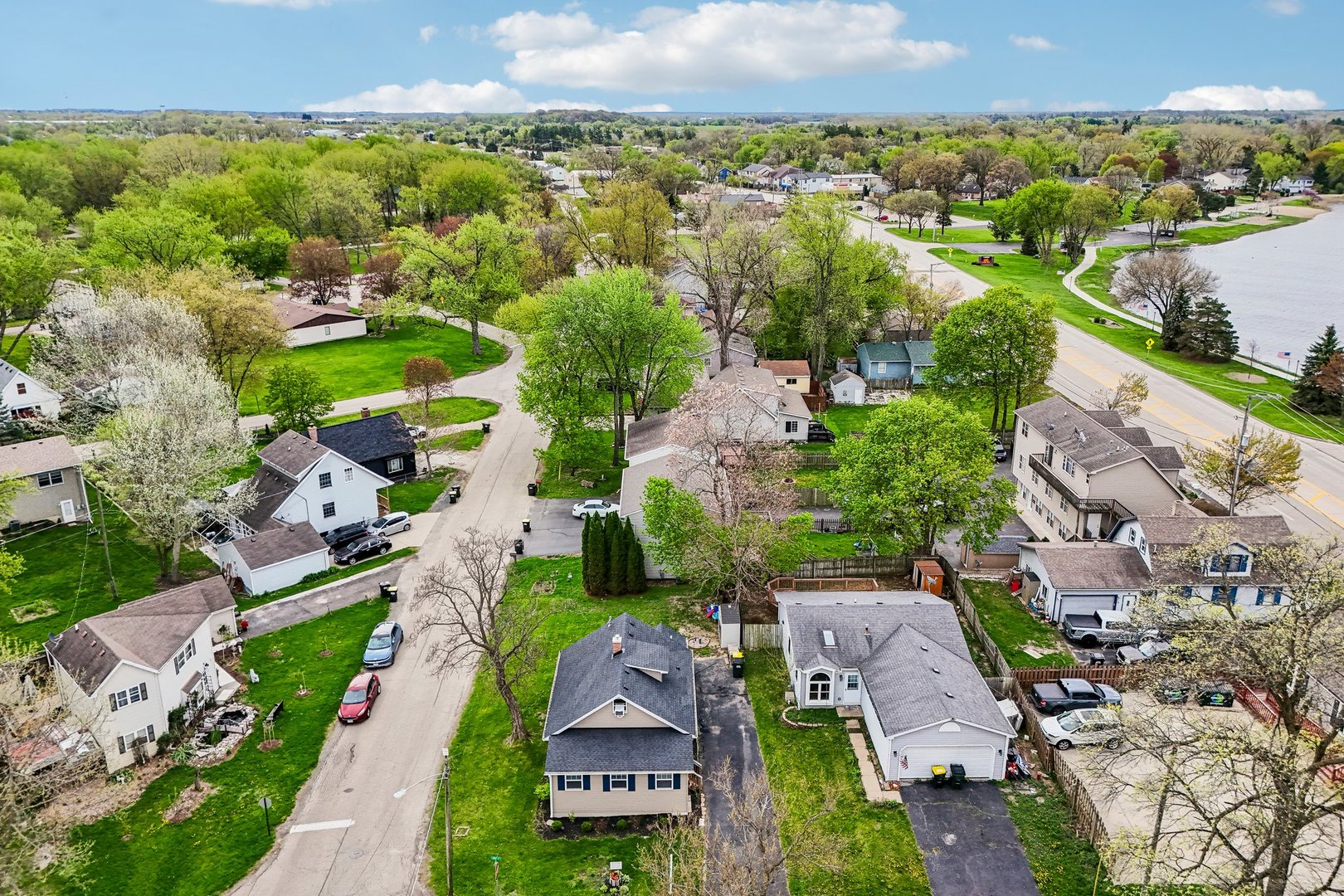 316 Lily Lane, Lakemoor, IL 60051