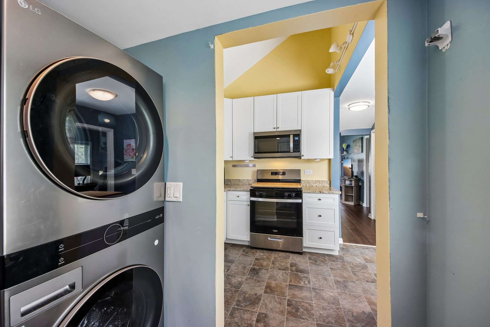 316 Lily Lane, Lakemoor, IL 60051