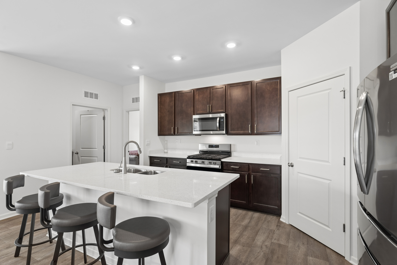 6413 Aspen Lane, Wonder Lake, IL 60097