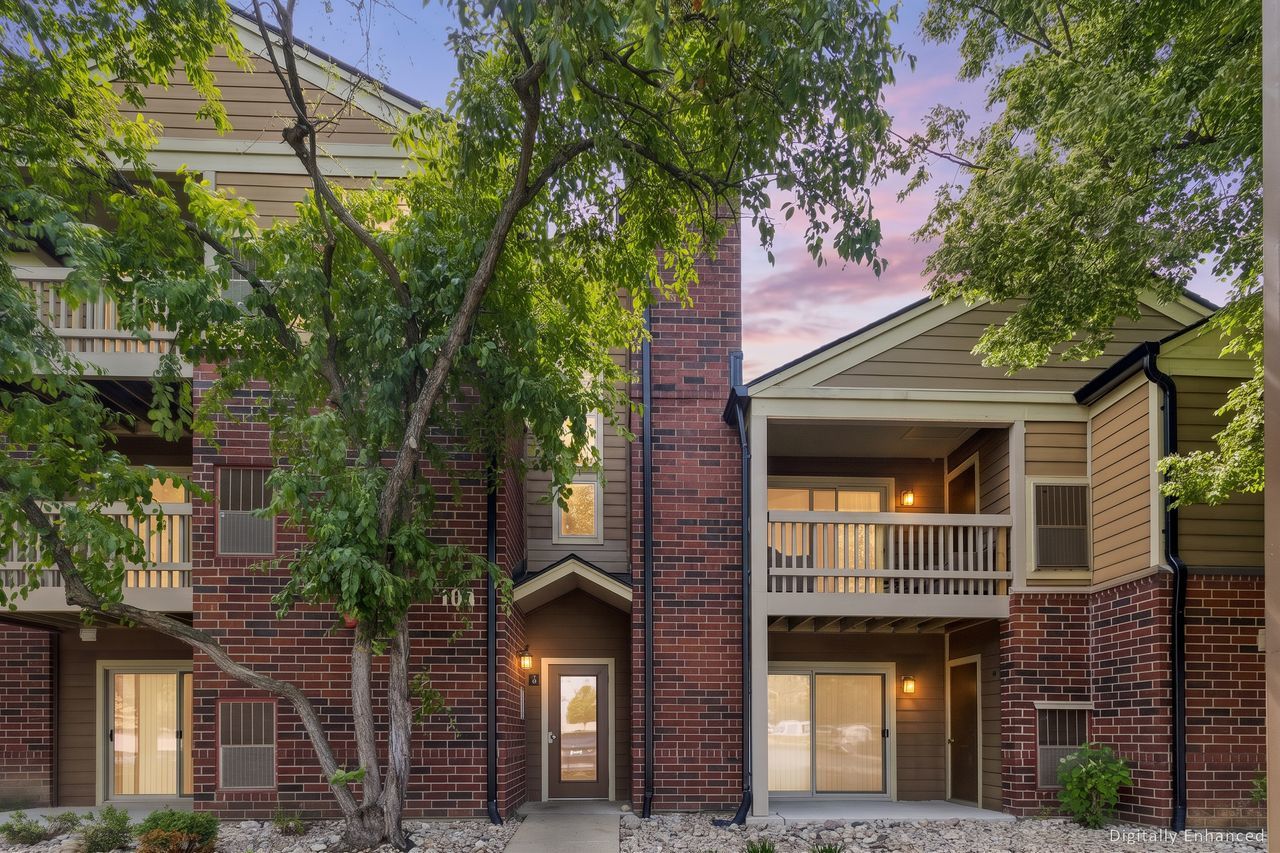 104 Glengarry Drive #206, Bloomingdale, IL 60108