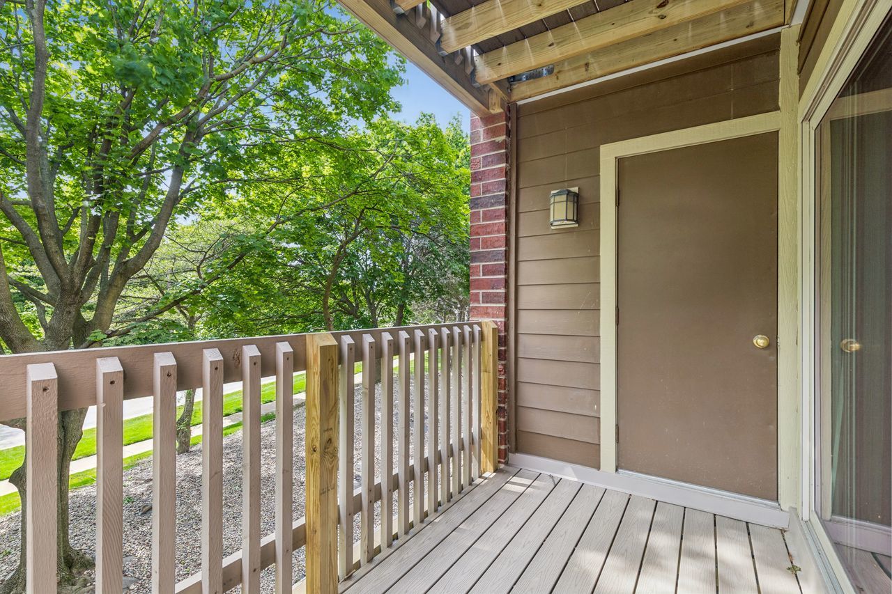 104 Glengarry Drive #206, Bloomingdale, IL 60108