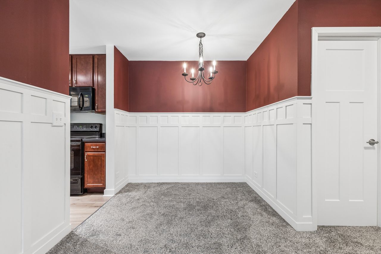 104 Glengarry Drive #206, Bloomingdale, IL 60108